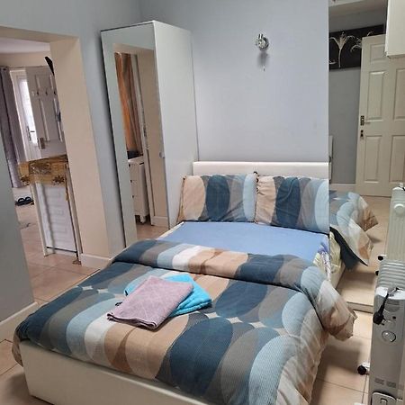 Luxury Apartment In Birmingham With Free Parking. Bagian luar foto
